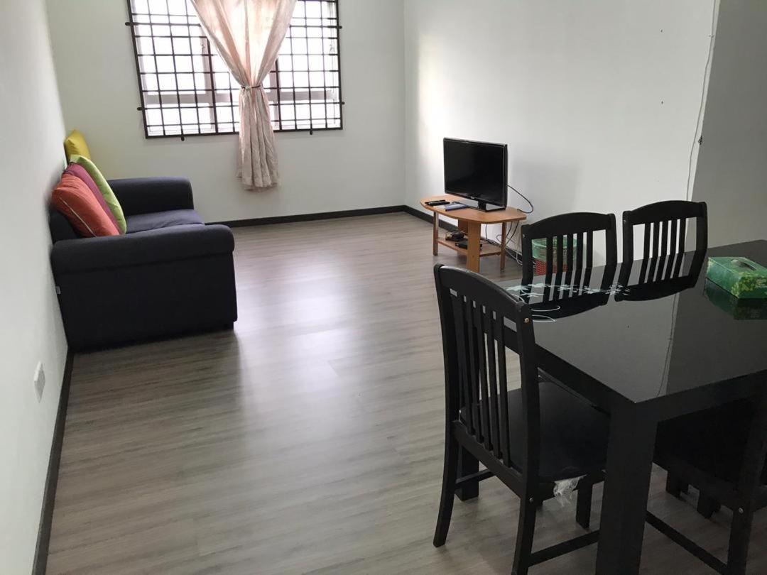 Homestay Hani Kuala Terengganu Kültér fotó